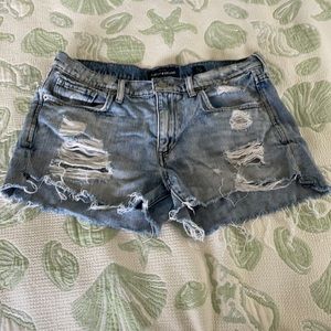 Lucky brand distressed boyfriend shorts 2/26